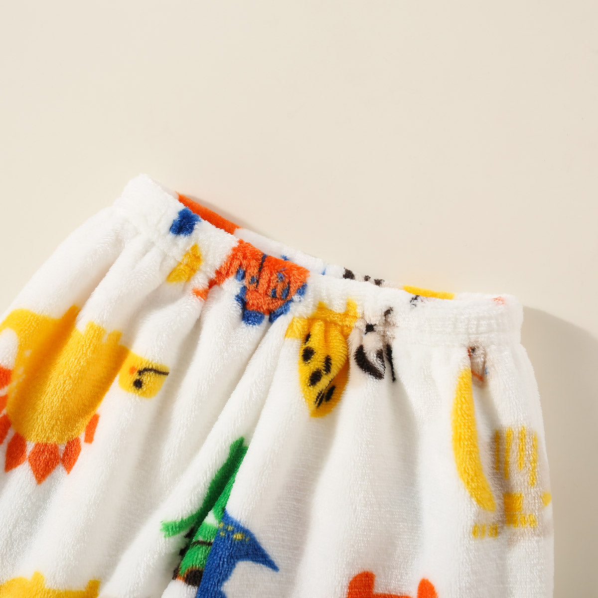 Mayoreo Conjunto de pijama de 2 piezas con top de manga larga y pantalones a juego con estampado de dinosaurio de franela para niños pequeños Blanco 5-6 Y