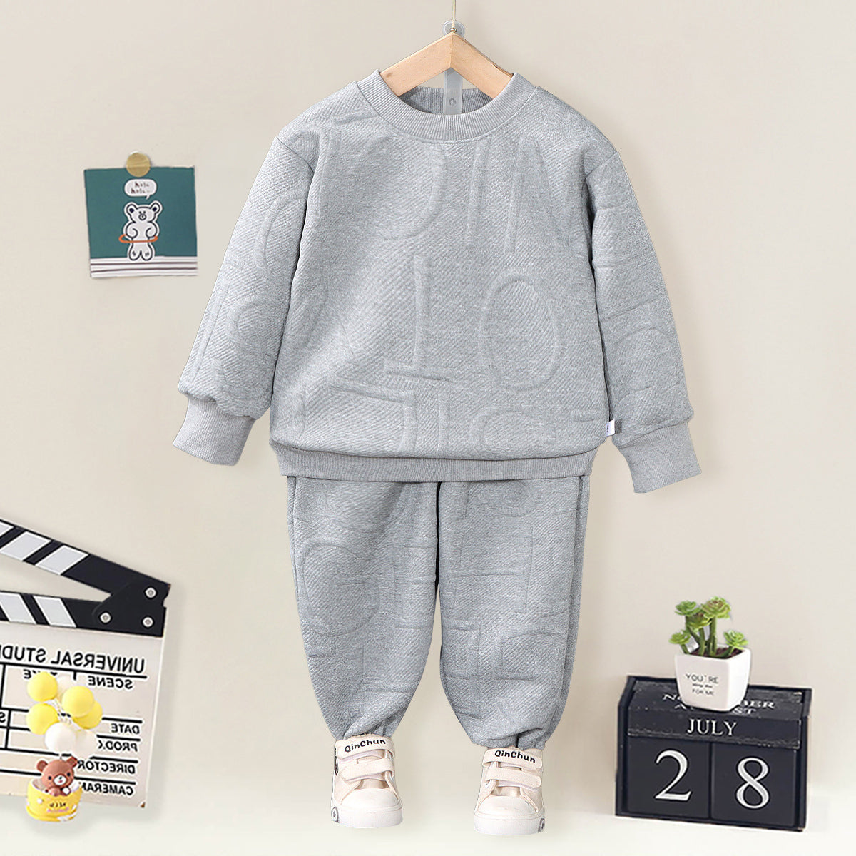 Mayoreo Camiseta de manga larga y pantalones pitillo con estampado de letras texturizadas de color sólido para niños pequeños de 2 piezas gris 18-24 M