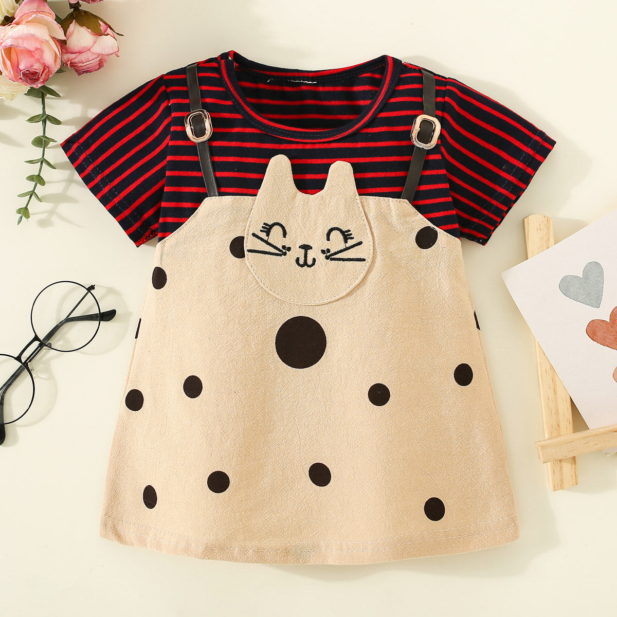 Mayoreo Vestido de manga corta estilo gato de patchwork a rayas con lunares de algodón puro para niña pequeña rojo 18-24 M